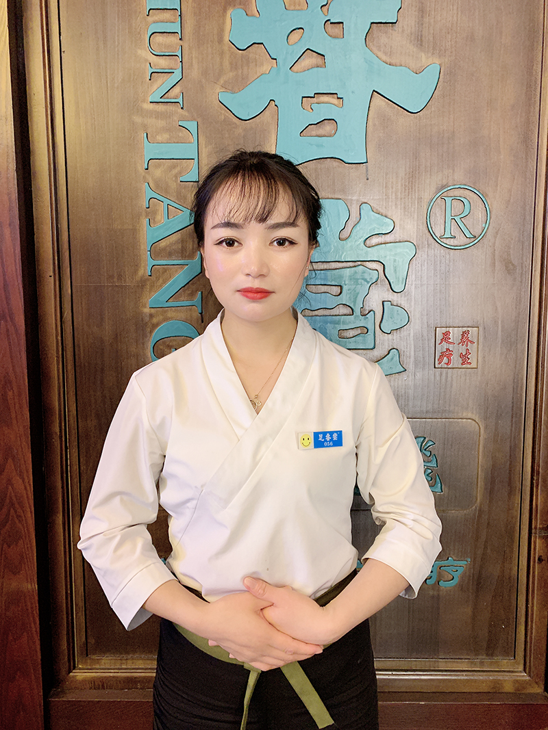 優秀普師 陳英